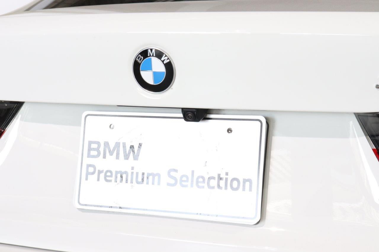 320d xDrive Berline RHD