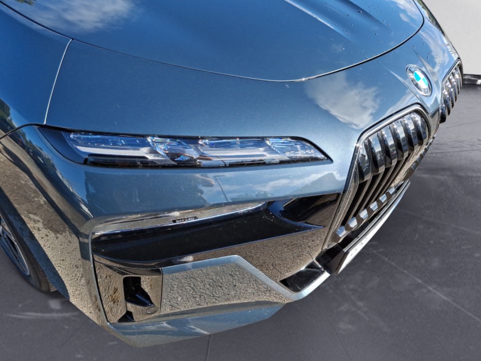 BMW 740