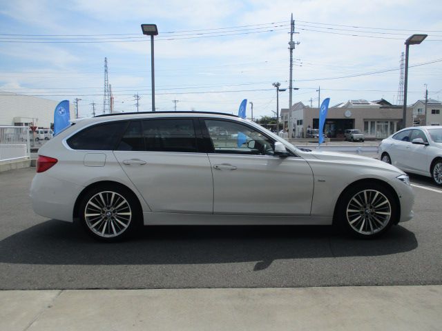 320I TOURING RHD