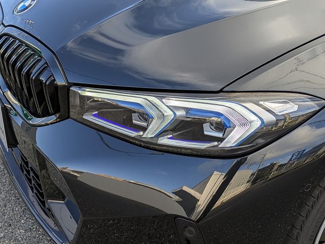 320d xDrive Berline RHD