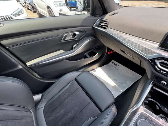 G20 320i Saloon LCI RHD MX