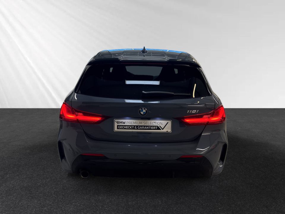 BMW 118