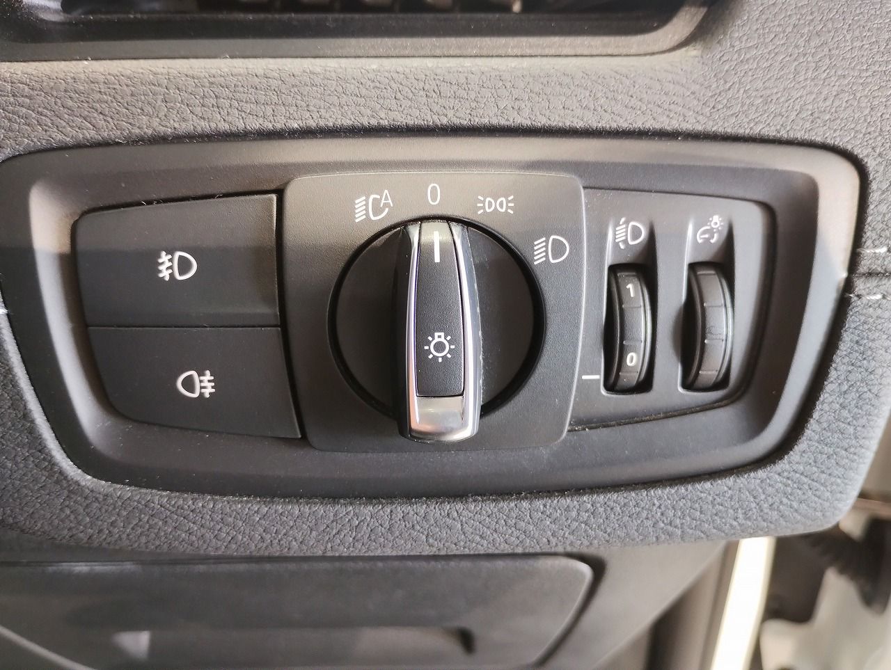 X1 sDrive18i RHD