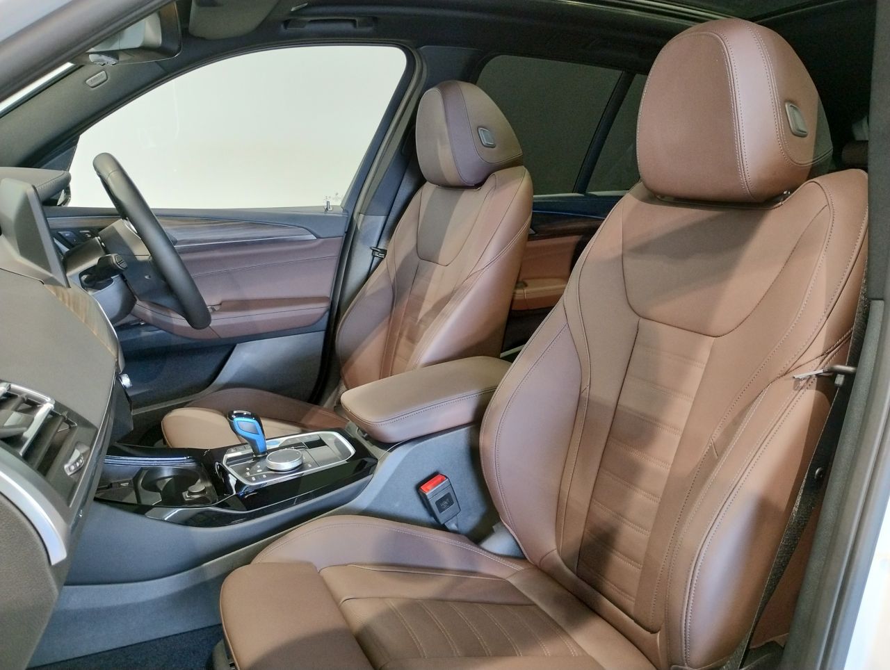 G08 iX3 BEV RHD