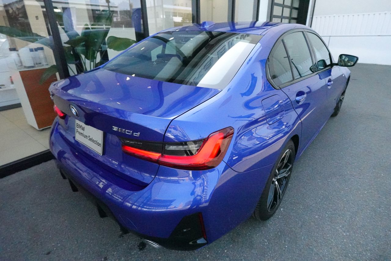 320d xDrive Berline RHD