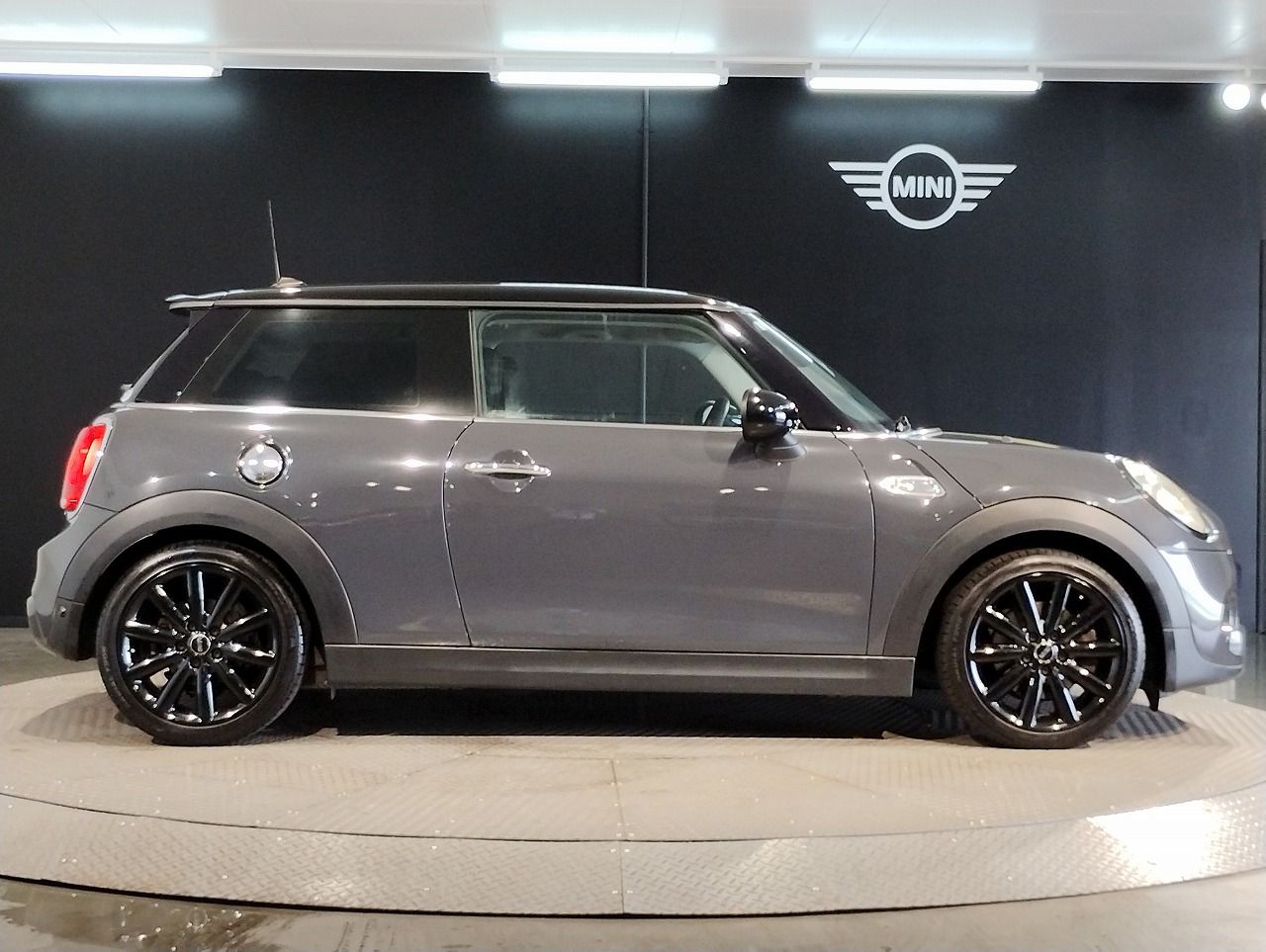 F56 MINI COOPER S