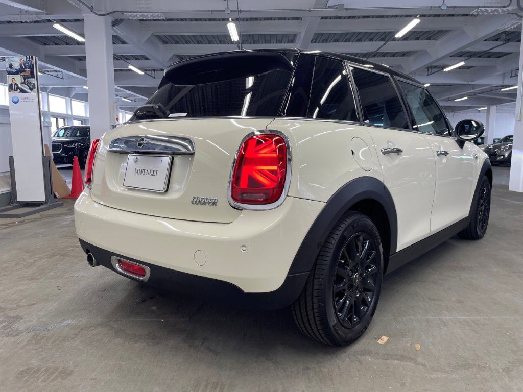 F55 MINI Cooper 5-Door Hatch LCI