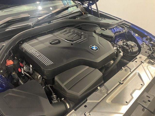 G20 320i Saloon RHD TU