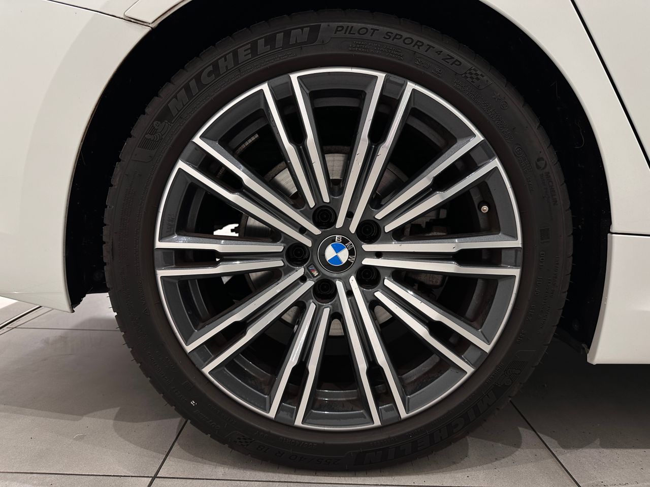 G21 320i RHD