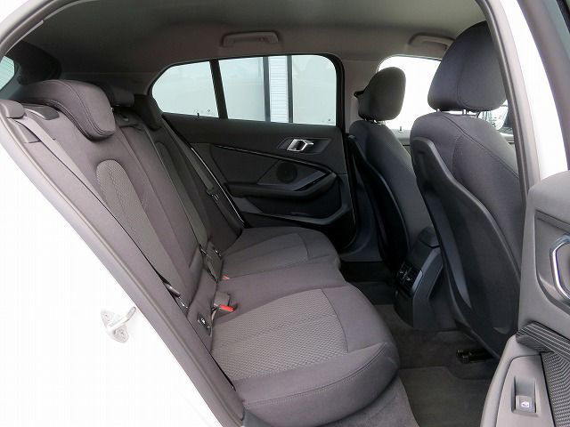 F40 118d Sports Hatch 5-door B47 2.0d