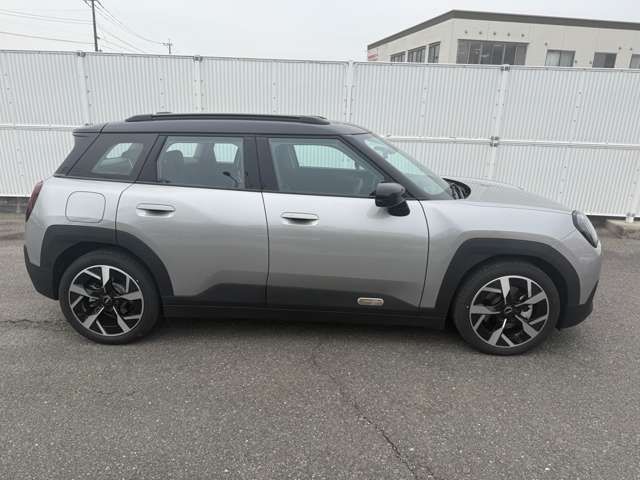 J05 MINI Aceman E