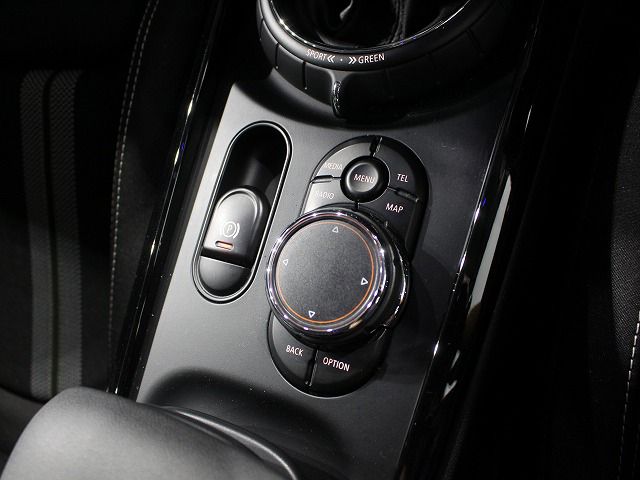 MINI COOPER S CLUBMAN