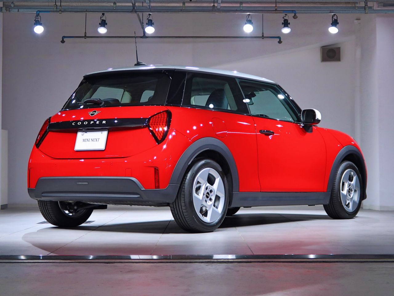F66 MINI Cooper C 3Dr