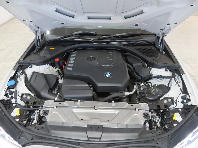 G20 320i Saloon LCI RHD MX
