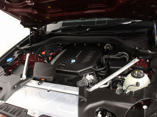 X4 xDrive20d RHD