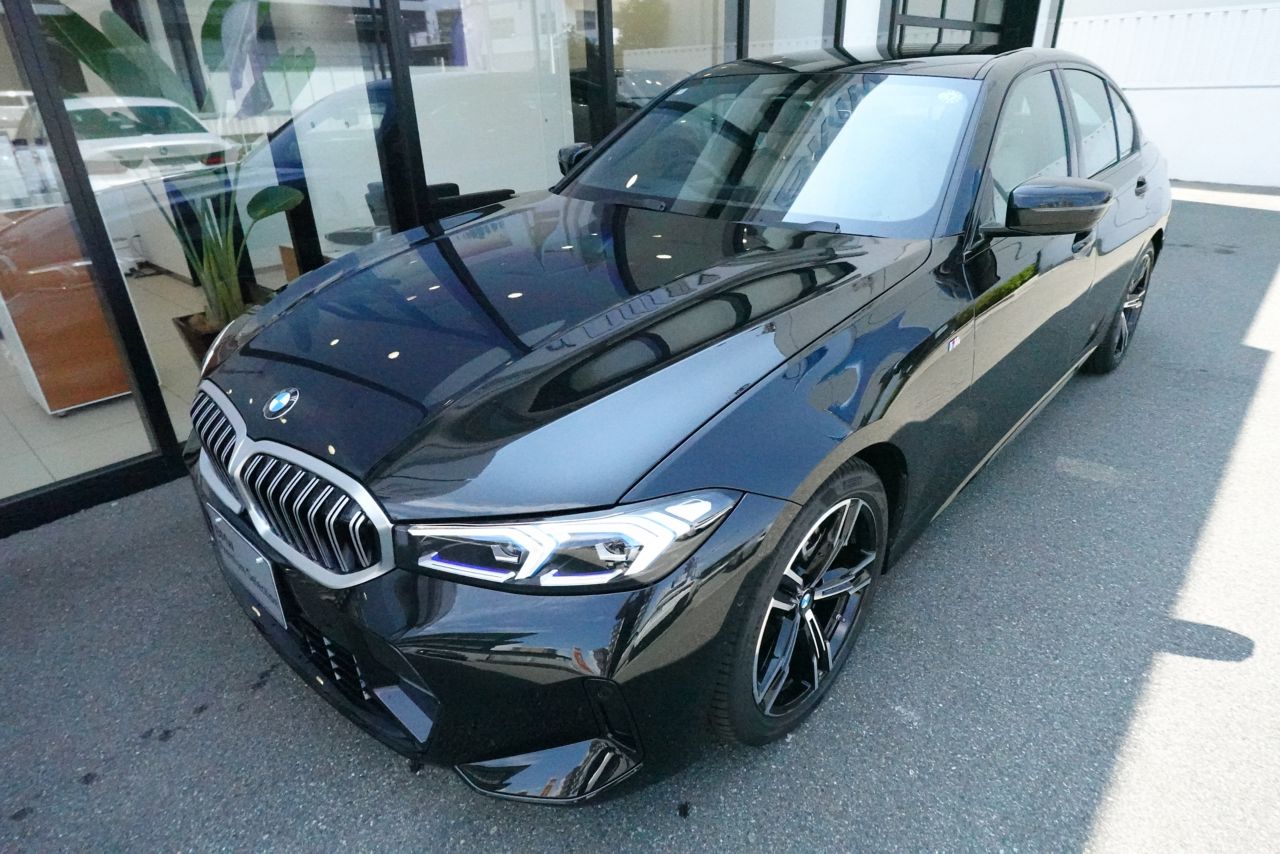 320d xDrive Berline RHD