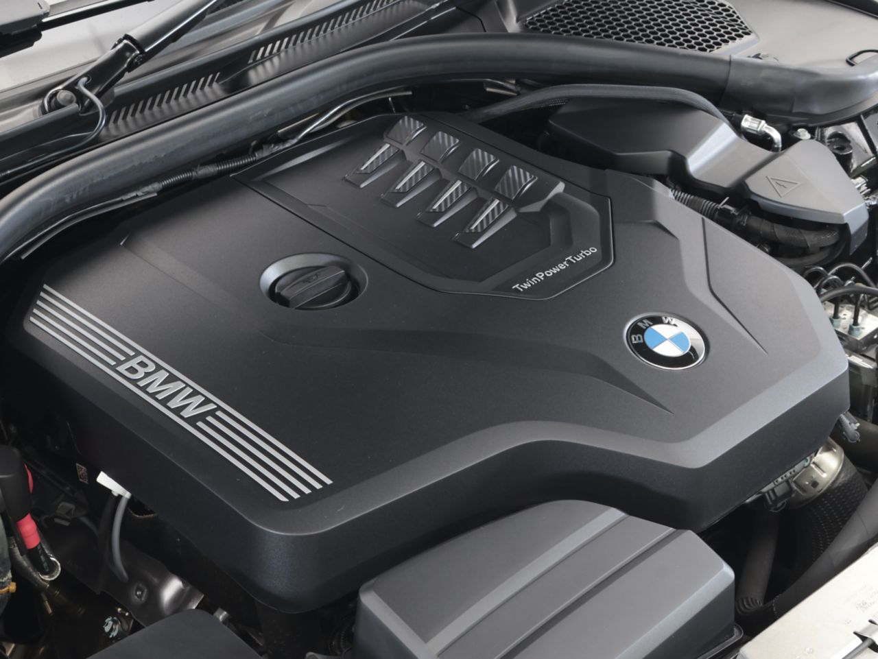 G20 320i Saloon RHD MX