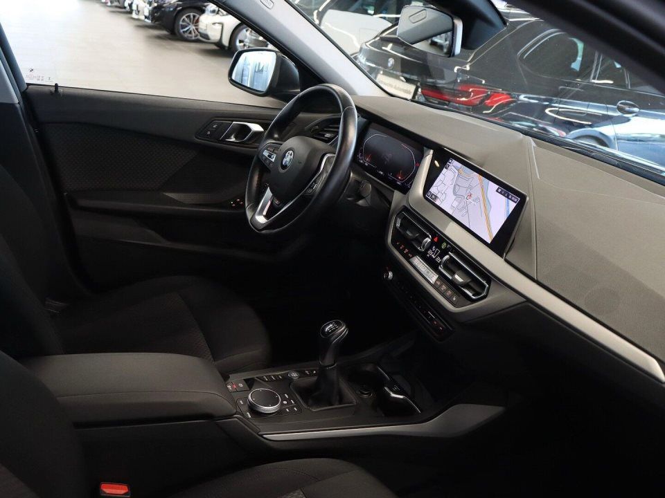 BMW 118