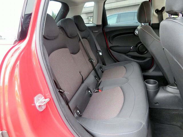 F55 MINI Cooper 5-Door Hatch LCI