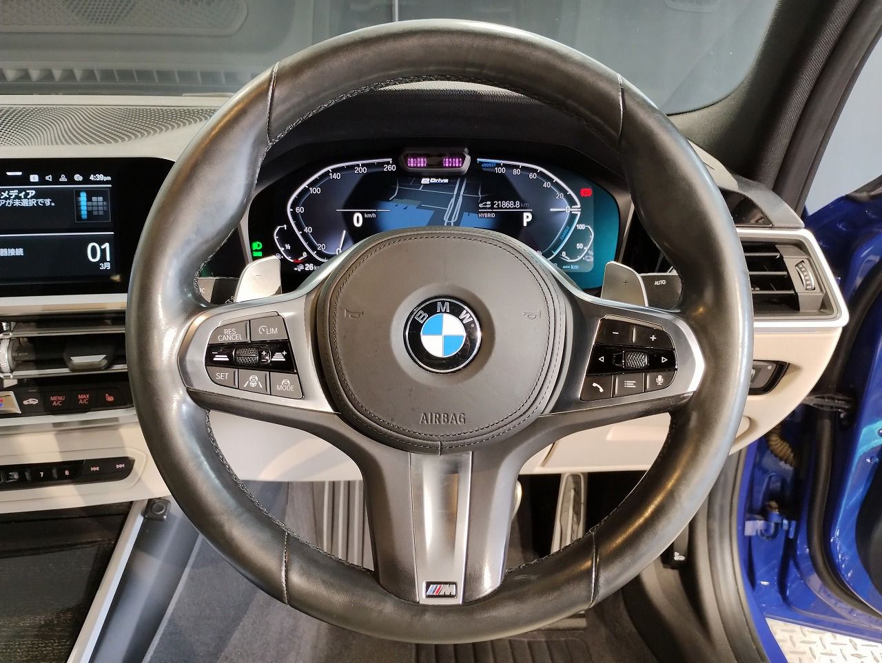 G20 330e Saloon RHD