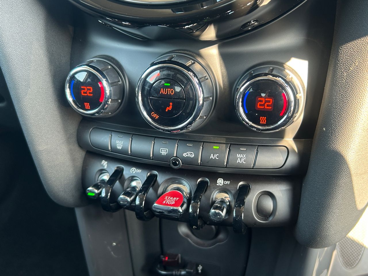 F56 MINI Cooper 3-Door Hatch LCI