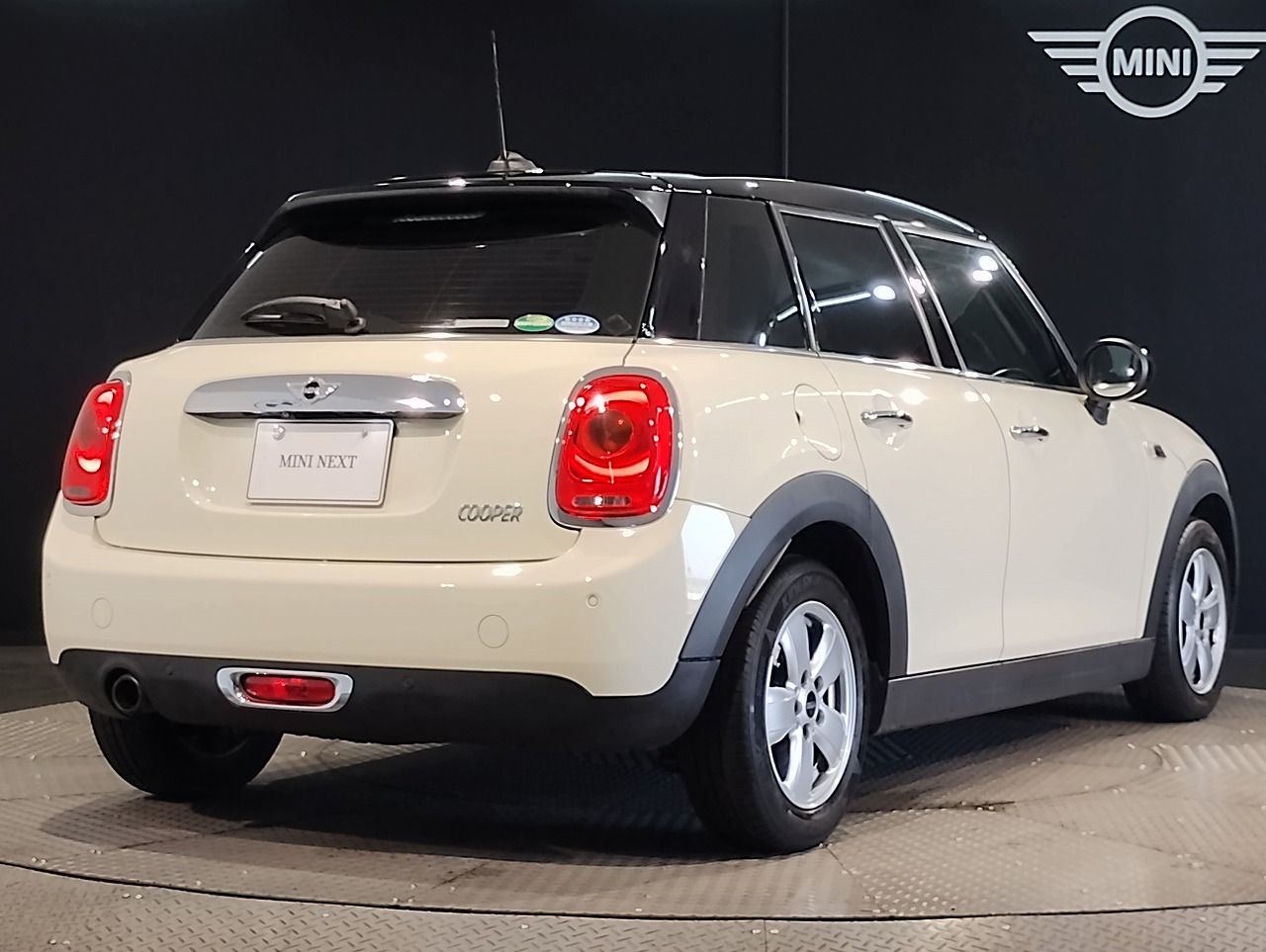 F55 COOPER
