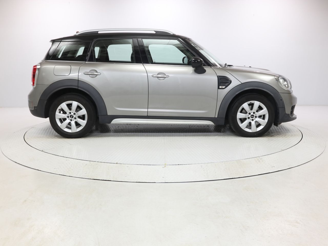 MINI CROSSOVER COOPER D