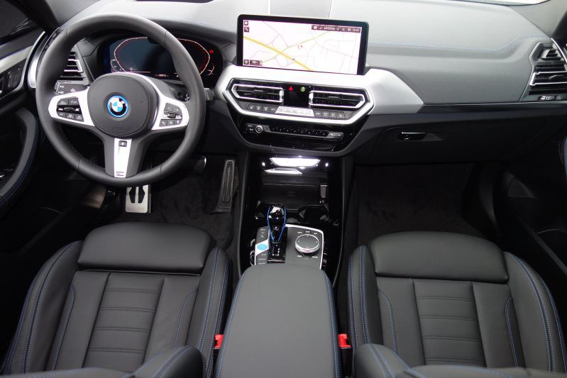 iX3 M Sport