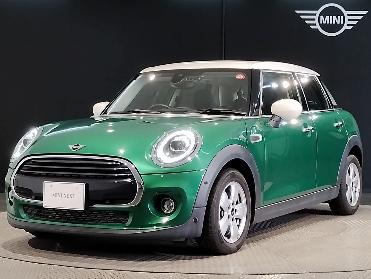 MINI COOPER D 5 DOOR.