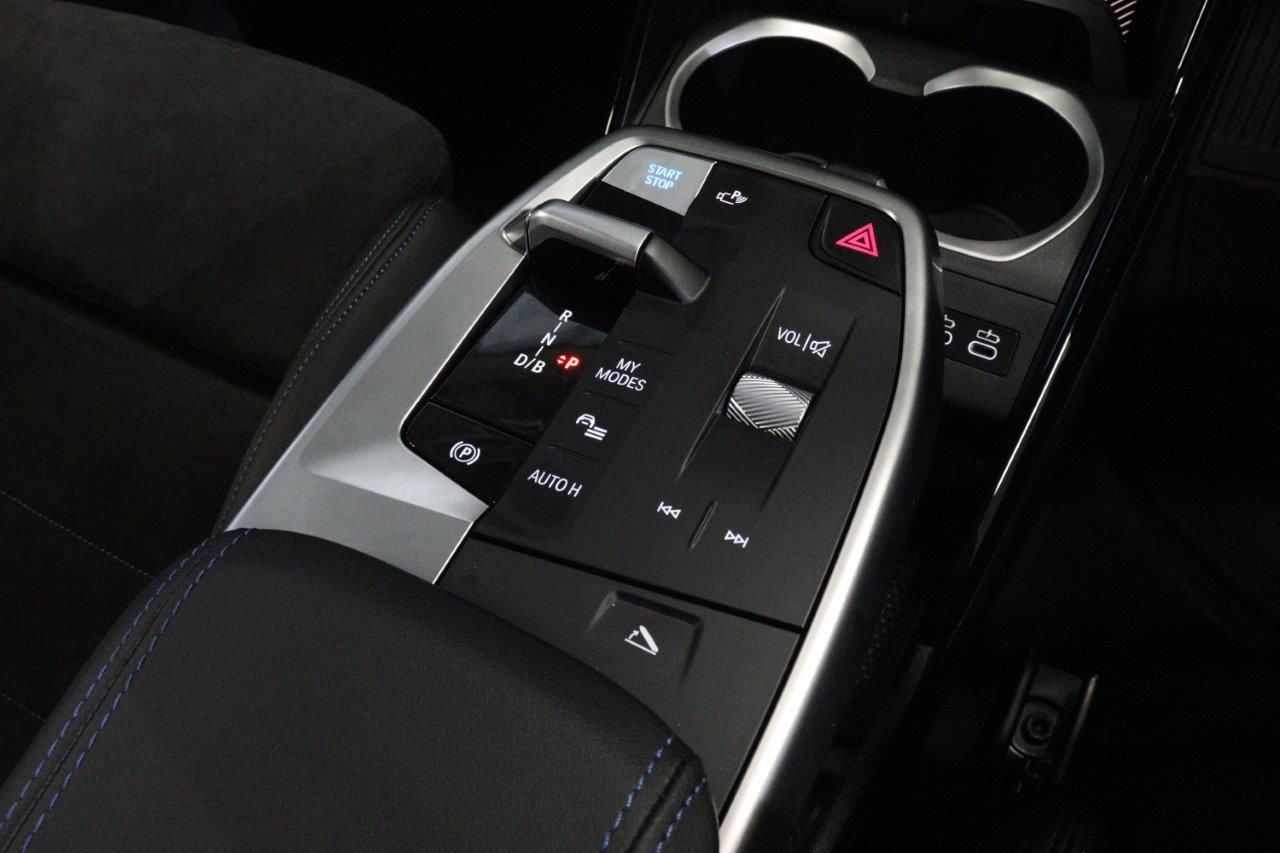 iX2 xDrive30 MSP