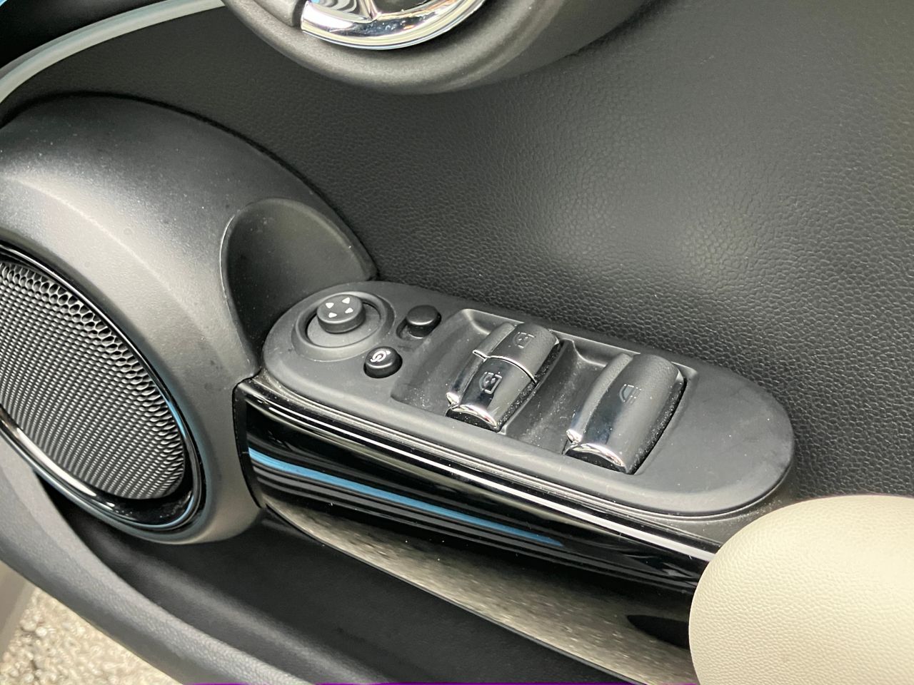 MINI Cooper S Convertible RHD