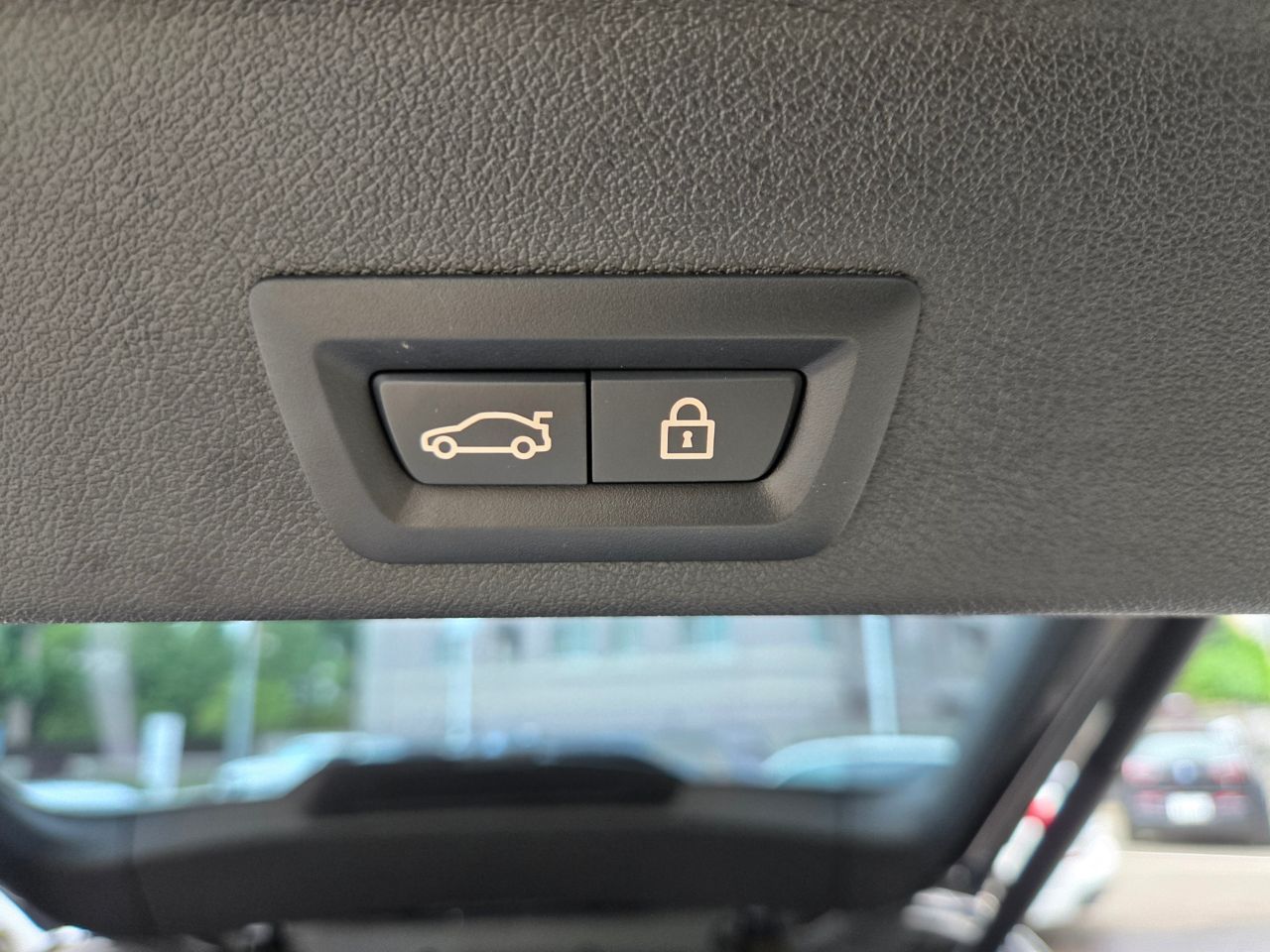 X* xDrive30d RHD