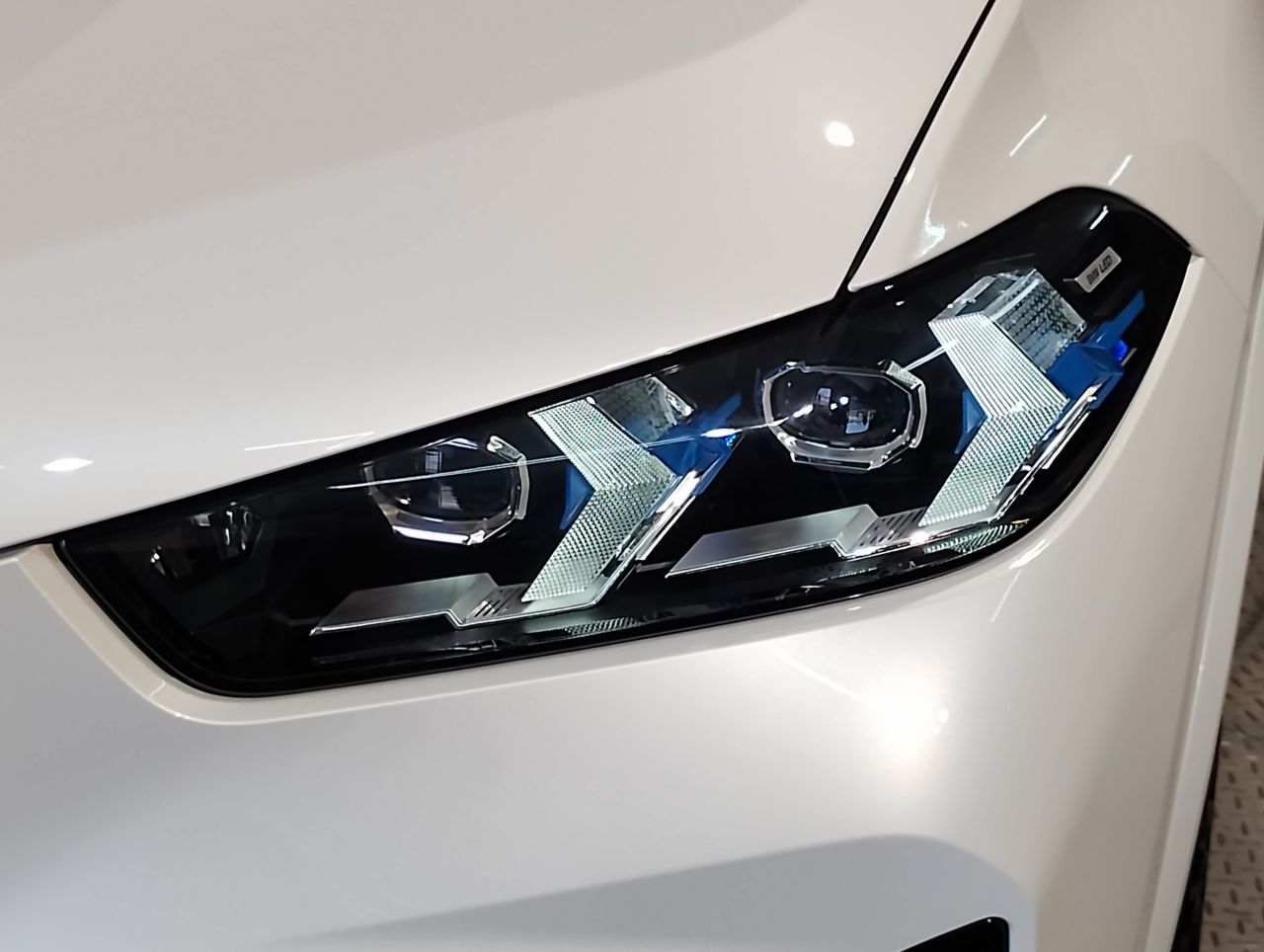 X5 xDrive40d RHD