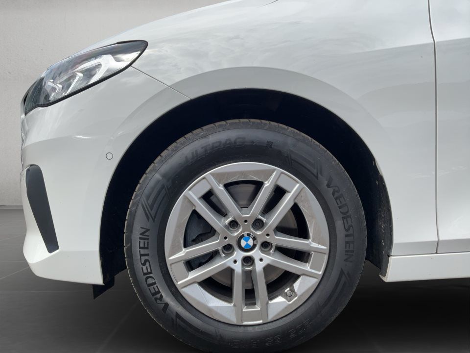 BMW 218