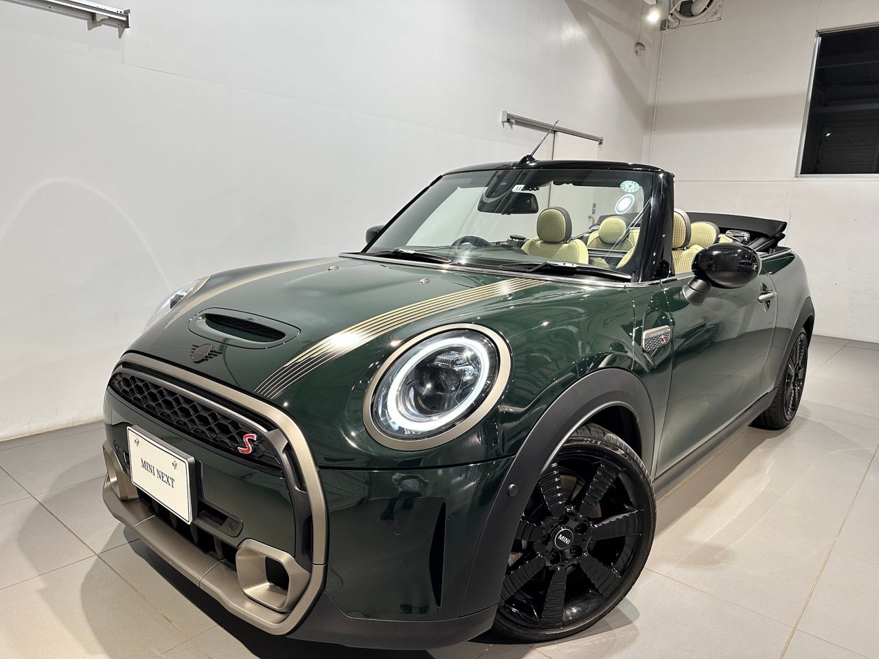 MINI Cooper S Convertible RHD
