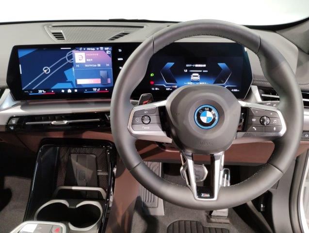 U11 iX1 xDrive30