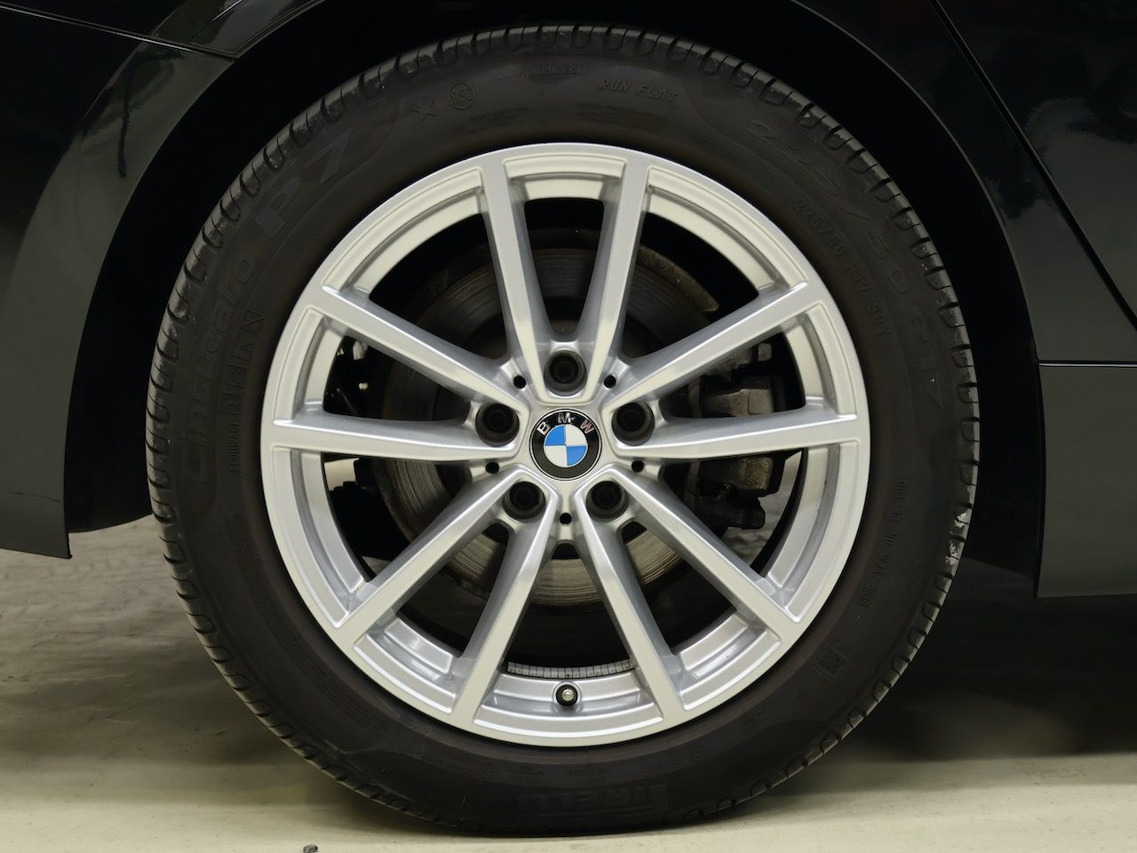 G20 320d xDrive RHD Saloon