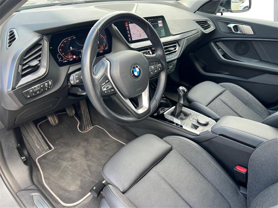 BMW 118