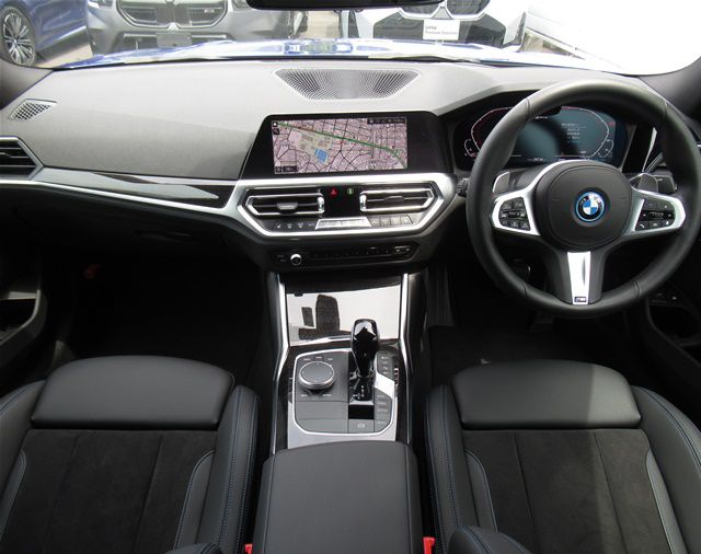 G20 330e Saloon RHD MX