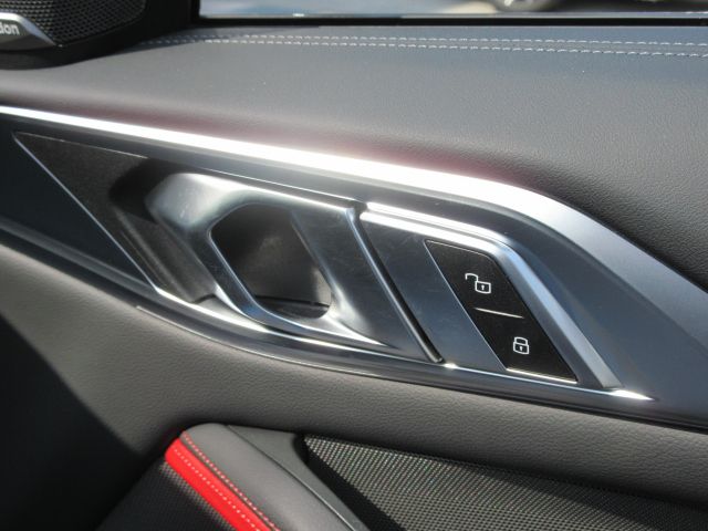 G** 4**i C********** B** 2**i RHD