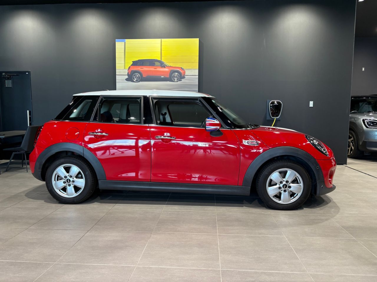 F55 COOPER D (AT)