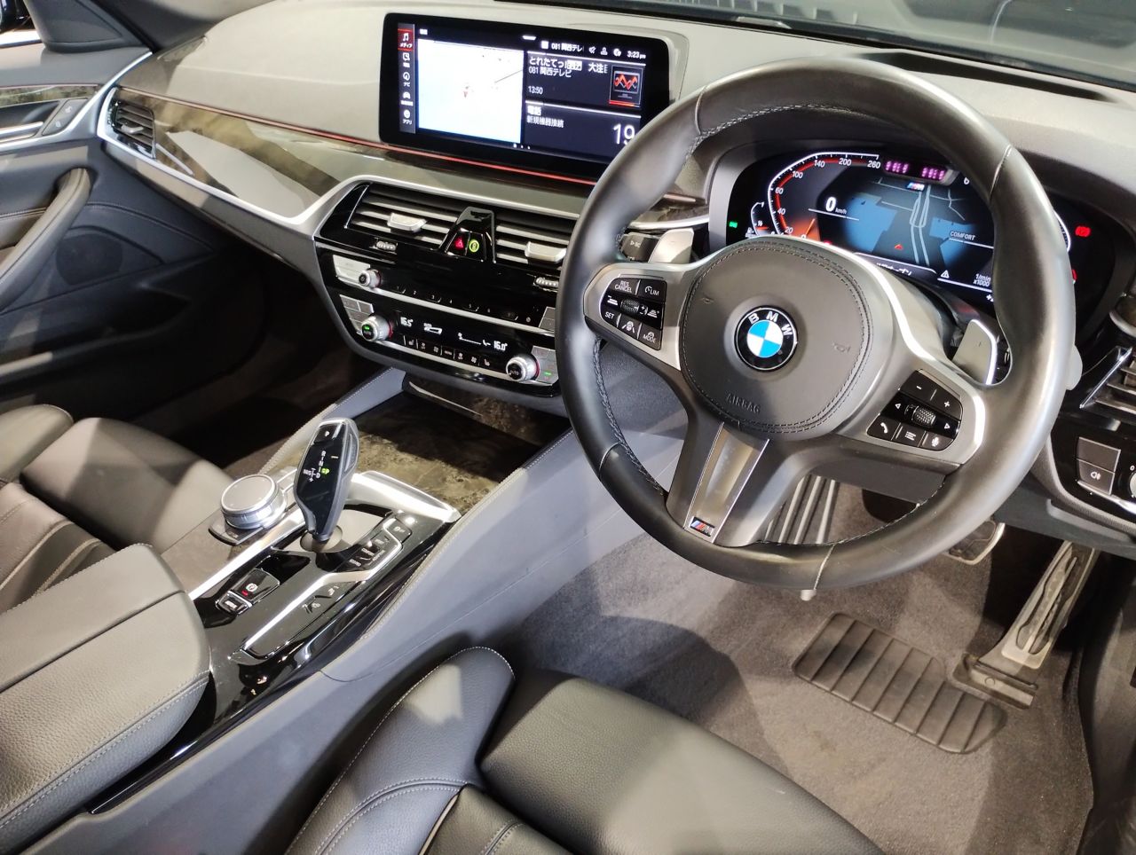 520d xDrive Touring RHD