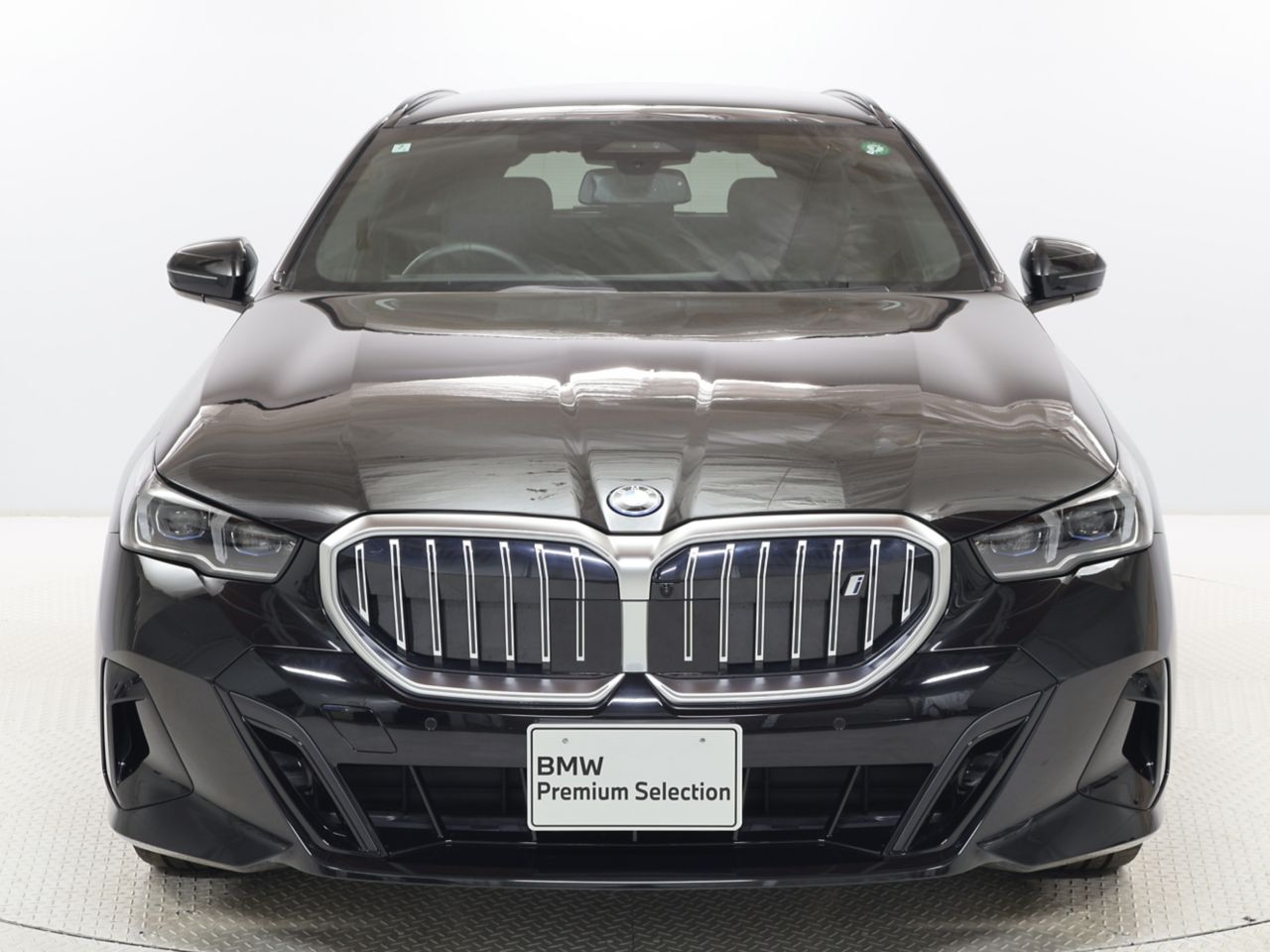 BMW i5 eDrive40 M Sport RHD