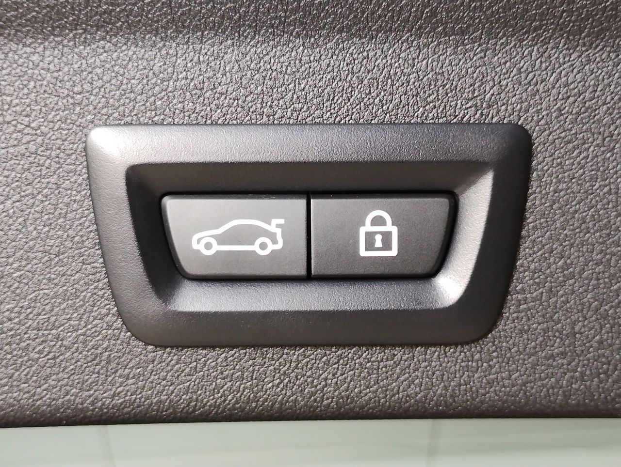 F40 118d Sports Hatch 5-door B47 2.0d