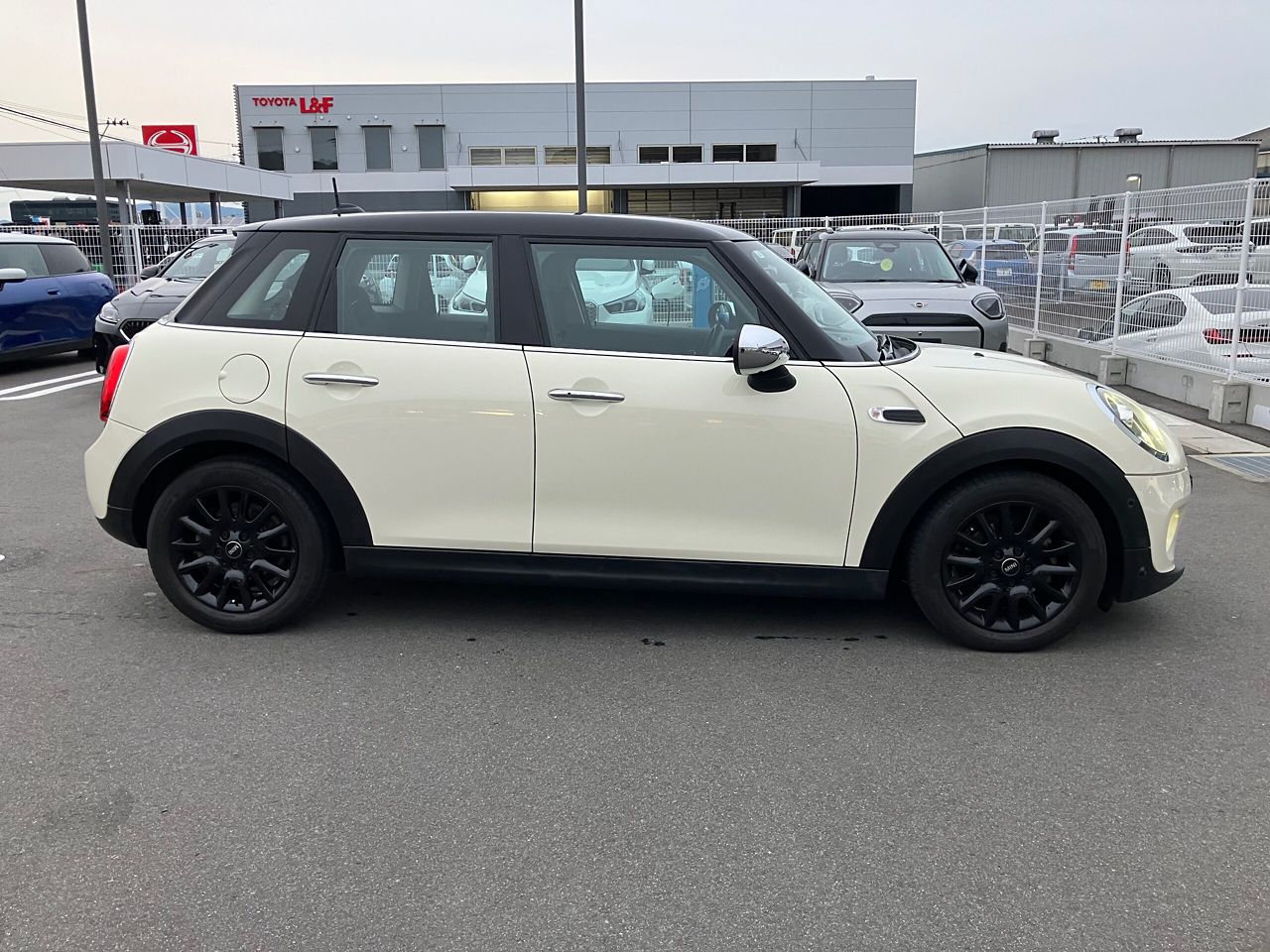 F55 MINI Cooper 5-Door Hatch LCI