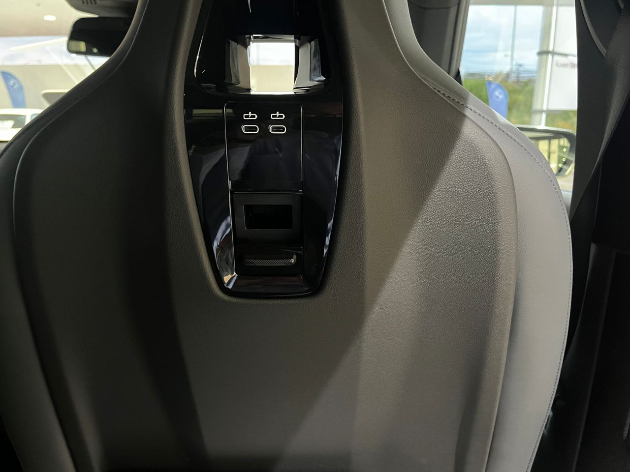 i20 iX xDrive40