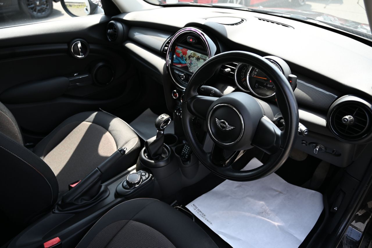 F55 COOPER