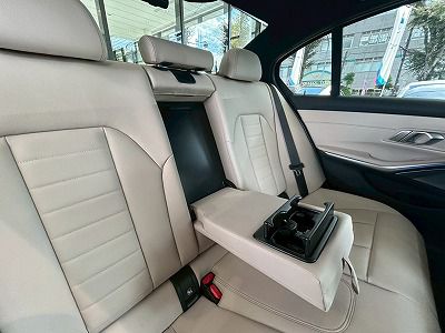 G20 330e Saloon RHD MX