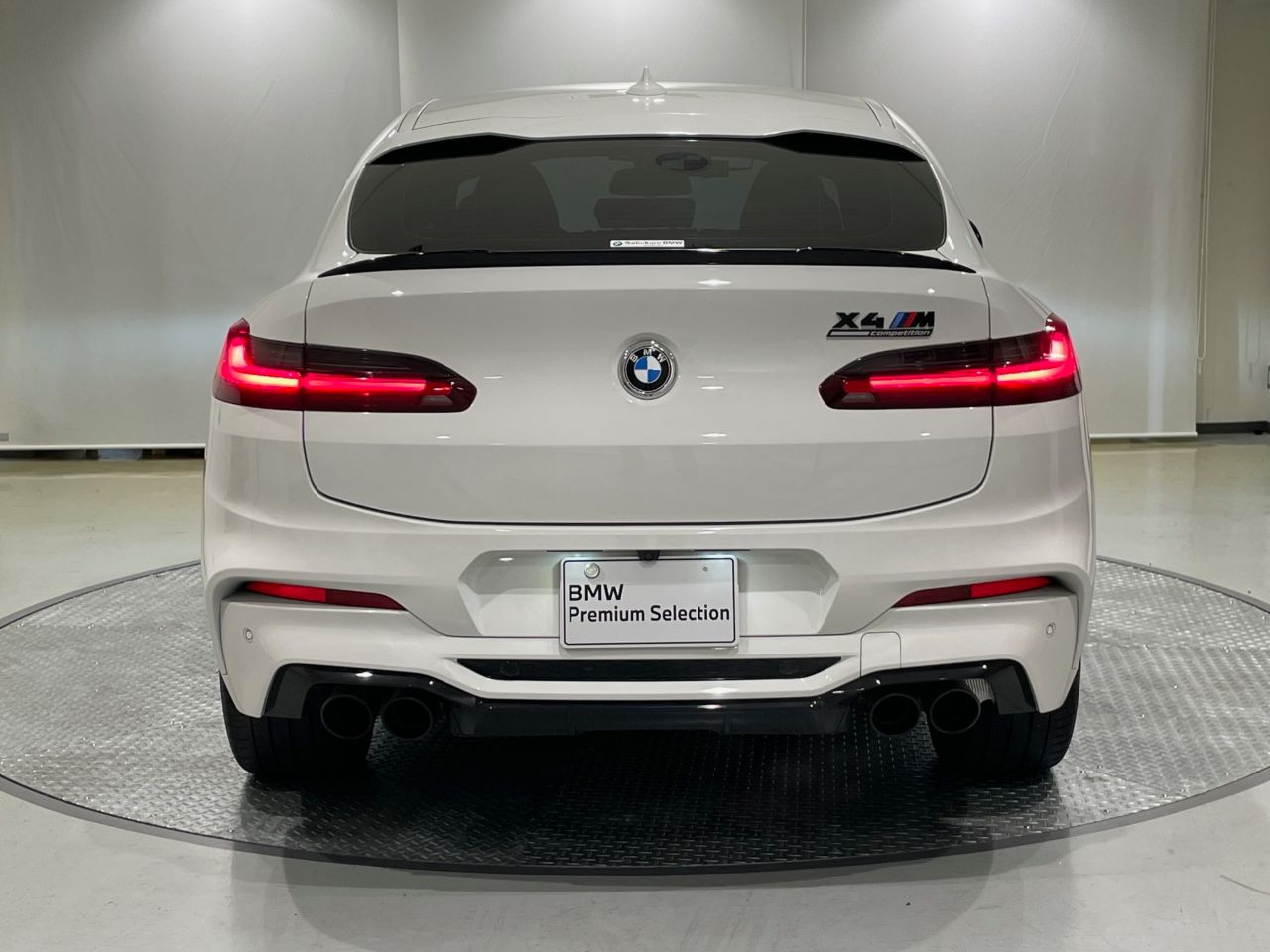 X4 M RHD