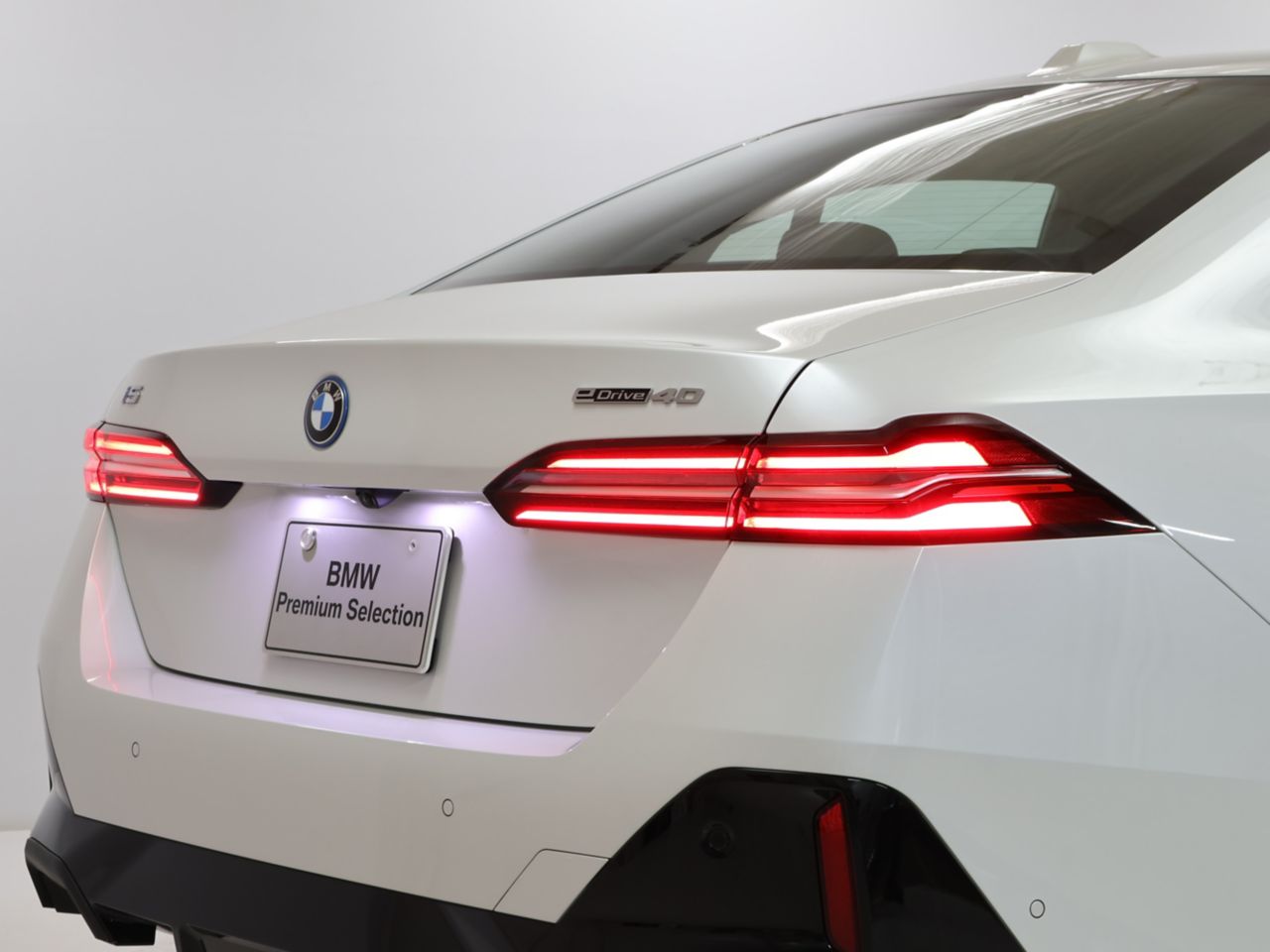 BMW i5 eDrive40 Sedan RHD